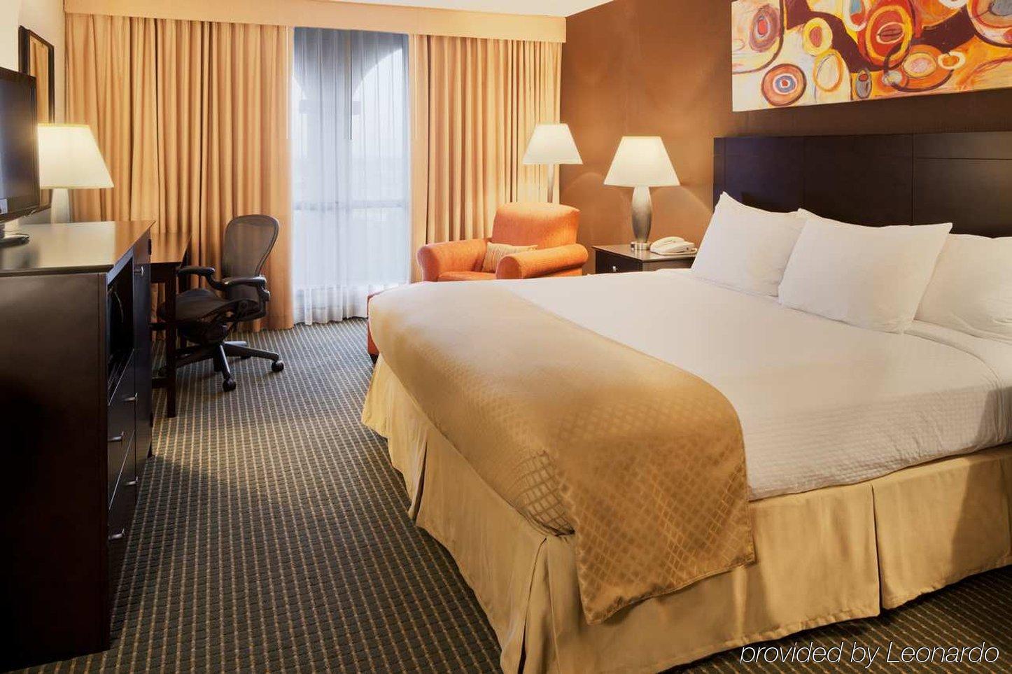 Doubletree By Hilton Dallas Market Center Pokoj fotografie